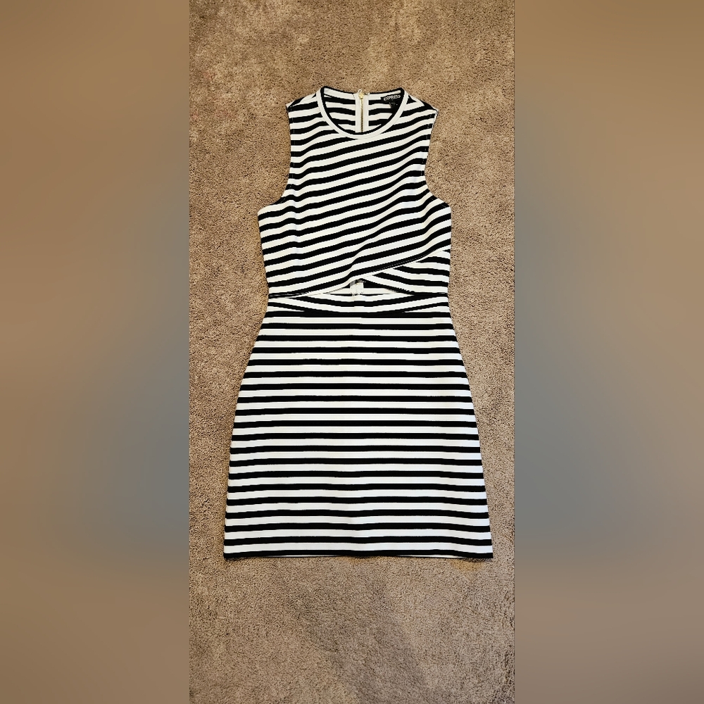 Nice B&W Striped Dress🤍🖤